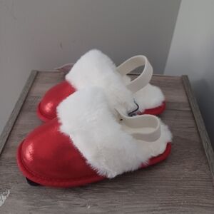 Holiday Time Valentine's Day Strap Back Red Clogs Slippers Toddler 9/10